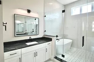 5823 Winsome Ln, Houston, TX 77057 - Photo 23