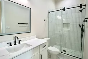 5823 Winsome Ln, Houston, TX 77057 - Photo 31