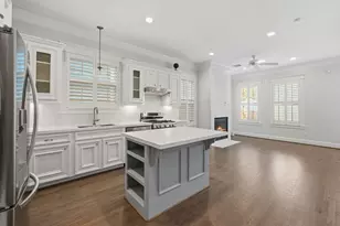 626 E 12th St, Houston, TX 77008 - Photo 11