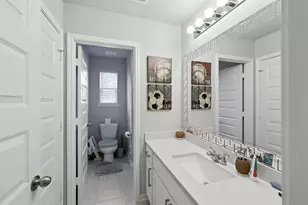 17497 Chestnut Cove Dr, Conroe, TX 77302 - Photo 23