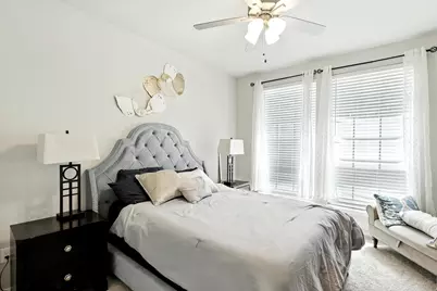 17497 Chestnut Cove Drive, Conroe, TX 77302 - Photo 7