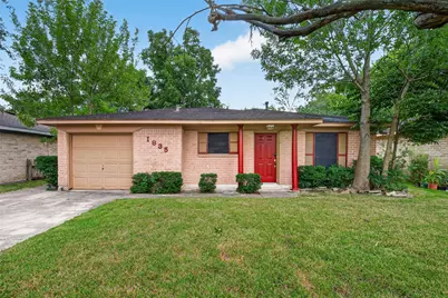 1835 Wren Drive, League City, TX 77573 - Photo 1