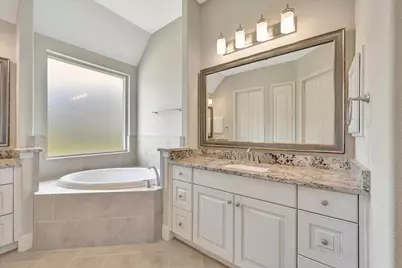 13603 Bellwick Valley Lane, Houston, TX 77059 - Photo 41