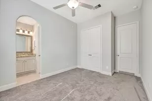 13603 Bellwick Valley Ln, Houston, TX 77059 - Photo 17