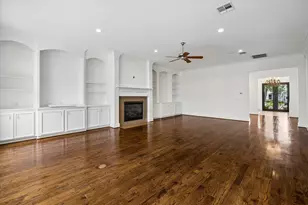 3618 Bellefontaine St, Houston, TX 77025 - Photo 13