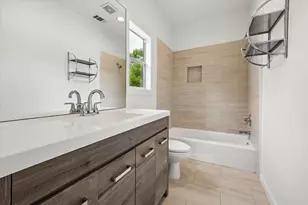 3618 Bellefontaine St, Houston, TX 77025 - Photo 21