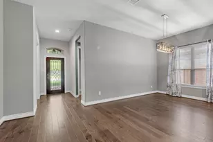 292 Dawn Brook Ln, Conroe, TX 77384 - Photo 9