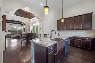 1102 W 15th 1/2 St, Houston, TX 77008 - Photo 19