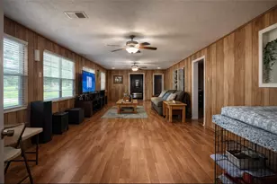 104 W Paradise Dr, Trinity, TX 75862 - Photo 5