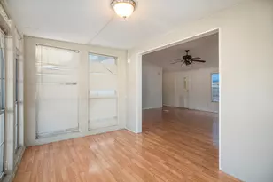 3110 Bay Oaks Harbor Dr, Baytown, TX 77523 - Photo 3