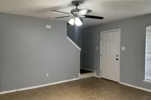 7925 Grove Ridge Dr, Houston, TX 77061 - Photo 11
