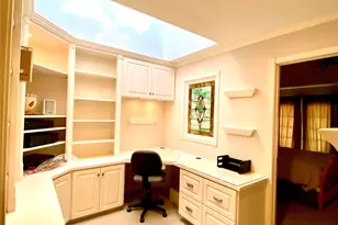 7350 Kirby Dr, Houston, TX 77030 - Photo 9