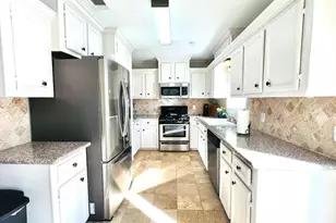 1910 Huge Oaks St, Houston, TX 77055 - Photo 5