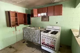 642 E 1st St, Sullivan City, TX 78572 - Photo 5