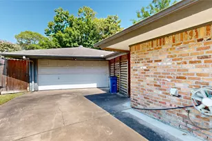 18231 Barbuda Ln, Houston, TX 77058 - Photo 29