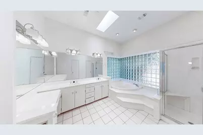 18231 Barbuda Lane, Houston, TX 77058 - Photo 17
