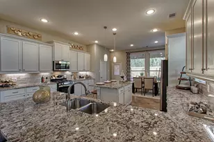 12102 Maple Ct, Santa Fe, TX 77510 - Photo 9