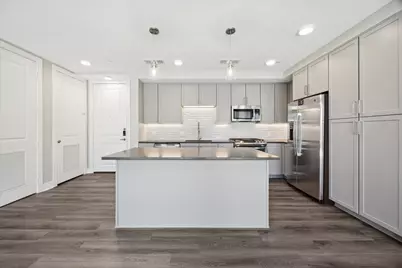 9757 Katy Freeway #321, Houston, TX 77024 - Photo 3