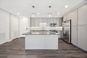 9757 Katy Freeway, Houston, TX 77024 - Photo 3