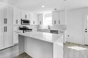 511 Chaseway Dr, Missouri City, TX 77489 - Photo 3