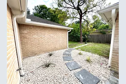 14307 Piping Rock, Houston, TX 77077 - Photo 15