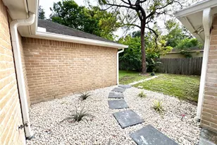 14307 Piping Rock, Houston, TX 77077 - Photo 15