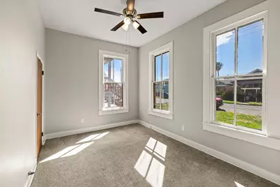 1614 Avenue O, Galveston, TX 77550 - Photo 15