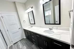 863 B Arbor Pines Ct, Conroe, TX 77303 - Photo 5