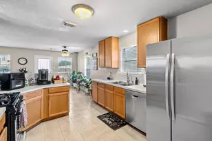 3438 Coldwater Canyon Ln, Katy, TX 77449 - Photo 7