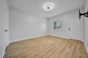 5341 Kiam St, Houston, TX 77007 - Photo 5