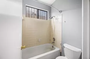 8107 Summer Trail Dr, Houston, TX 77040 - Photo 19