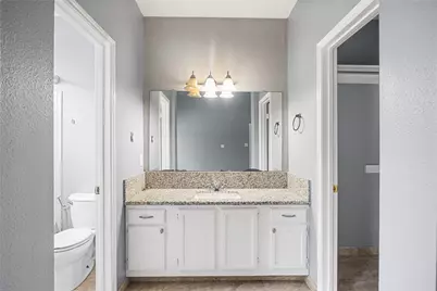 8107 Summer Trail Drive, Houston, TX 77040 - Photo 17