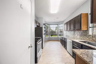 8107 Summer Trail Dr, Houston, TX 77040 - Photo 7