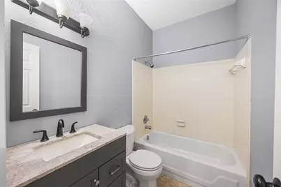 8107 Summer Trail Drive, Houston, TX 77040 - Photo 13