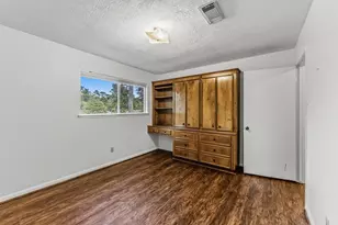 235 Royal Oaks, Huntsville, TX 77320 - Photo 19