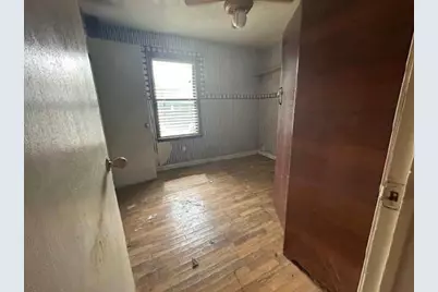 113 Iden Drive, Angleton, TX 77515 - Photo 5