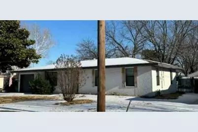 1109 Nugent Street, Bowie, TX 76230 - Photo 3