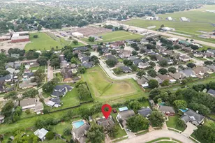 10822 Spruce Dr S, La Porte, TX 77571 - Photo 41