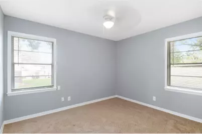 10502 Royal Oaks Drive, Houston, TX 77016 - Photo 15