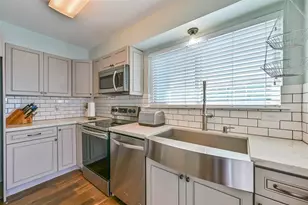 908 Calico Jack Cove, Galveston, TX 77554 - Photo 19