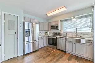 908 Calico Jack Cove, Galveston, TX 77554 - Photo 17