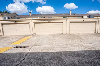 928 Memorial Village Drive #22, Houston, TX 77024 - Photo 15