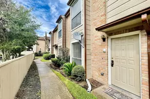 2100 Wilcrest Dr, Houston, TX 77042 - Photo 15