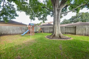 3027 Colonial Dr, Sugar Land, TX 77479 - Photo 29