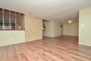 3027 Colonial Dr, Sugar Land, TX 77479 - Photo 7