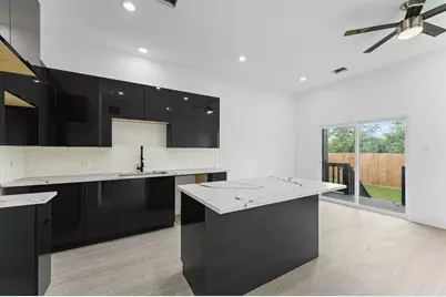 3135 Crane St Unit A, Houston, TX 77026 - Photo 9