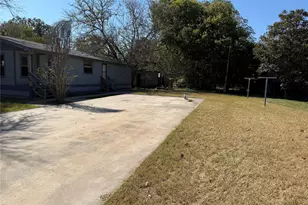 114 Willow, , TX 78123 - Photo 15