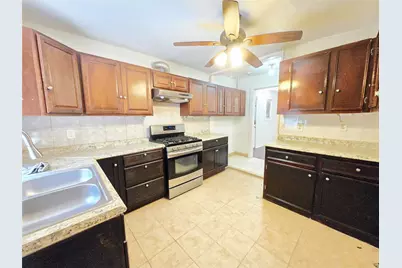 9621 Sweetwater Lane, Houston, TX 77037 - Photo 5