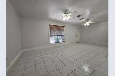 9621 Sweetwater Lane, Houston, TX 77037 - Photo 7