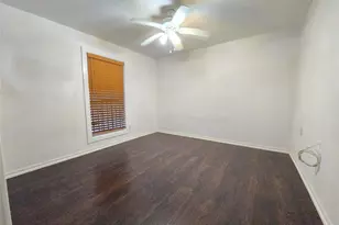 9621 Sweetwater Ln, Houston, TX 77037 - Photo 11